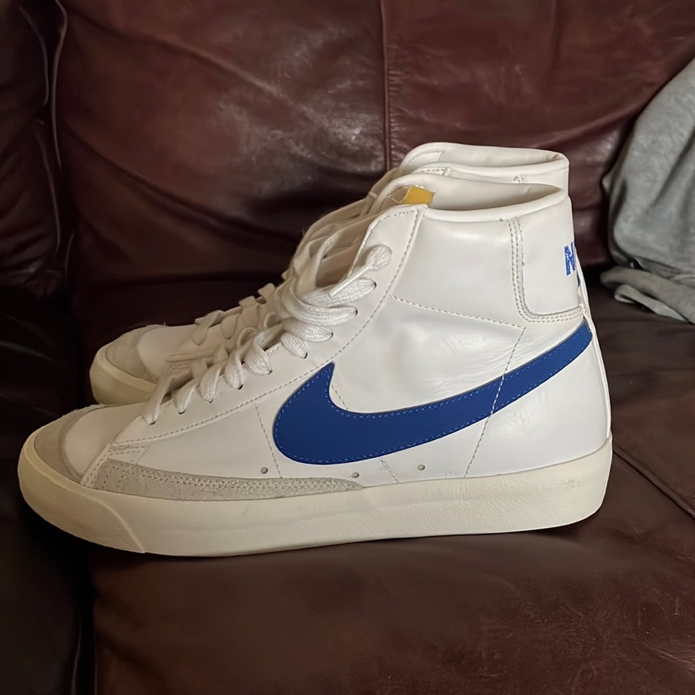 Nike Blazer Mid shoes: never worn!